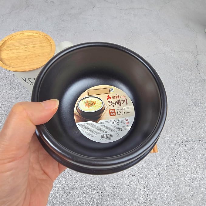 Korean Hot Pot Ttukbaegi 5.5 Inch Clay Cooking Bowl, Direct Fire Safe Ceramic Stew Pot for Soup, Rice, Noodle, Microwave & Dishwasher Safe Earthenware, Made in Korea, Black Mini Casserole