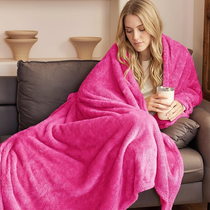 Exclusivo Mezcla Fuzzy Large Fleece Throw Blanket for Couch, Hot Pink | 50x70 Inches, Super Soft and Cozy Throw, Plush Fluffy Blanket for Sofa, Bed, Bedroom, Home Decor, All Season
