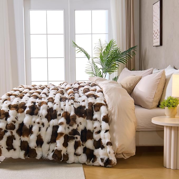 DOWNCOOL Faux Rabbit Fur Throw Blanket, Soft Fluffy Fuzzy Plush Bubble Blanket for Couch Sofa & Bed, Cozy Warm Luxury Fleece Minky Blanket, 60x80 Inches Cow Print-Brown