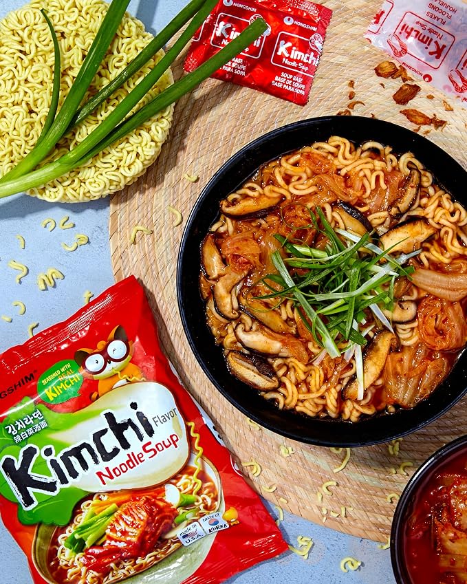 Nongshim Ramen Noodles, Gourmet Instant Ramen, Premium Microwavable Noodle Soup, Kimchi, 4.2 Ounce, (Pack of 32)