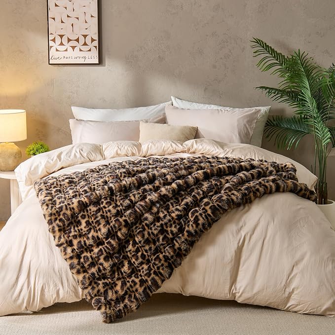 DOWNCOOL Faux Fur Throw Blanket for Couch, Ultra Soft Fluffy Fuzzy Plush Bubble Blanket for Sofa Bedroom Living Room, Cozy Warm Luxury Fleece Minky Blanket, 50x60 Inches Leopard Print