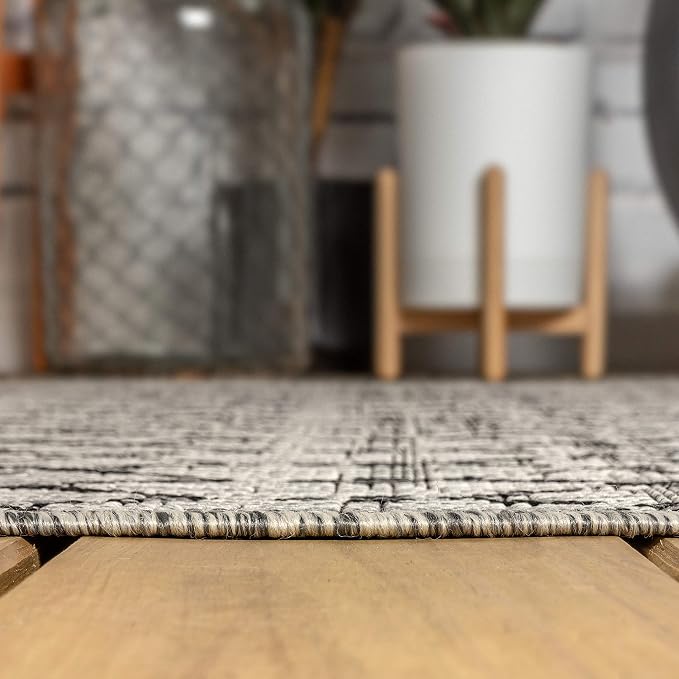 JONATHAN Y Moroccan Geometric Indoor Outdoor Runner Rug 2X10 Light Gray/Black, Ourika Textured Weave for Backyard, Patio, Porch, Easy-Cleaning, High Traffic Pet-Friendly, Non-Shedding SMB108E-210