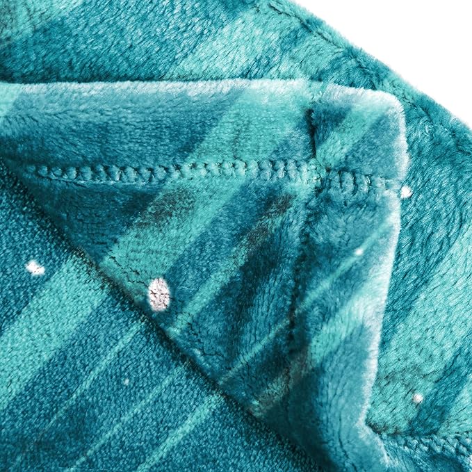 Jay Franco Kids Plush Throw Blanket – Soft & Cozy Fleece Throw for Bedroom & Couch Décor, Official Licensed Product, Teal - Mandalorian, 60x90 - Large Blanket