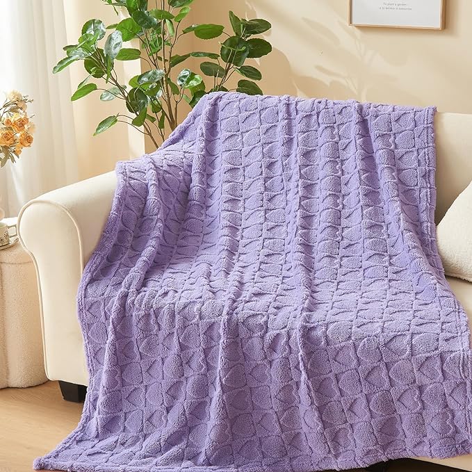 NEWCOSPLAY 3D Heart Checkered Flannel Throw Blanket, Lavender Love, 50"x70" | Super Soft Cute Lightweight Decorative Premium Silky Fleece Blanket for Couch Sofa Bed, Gift for Women Men, All Season Use