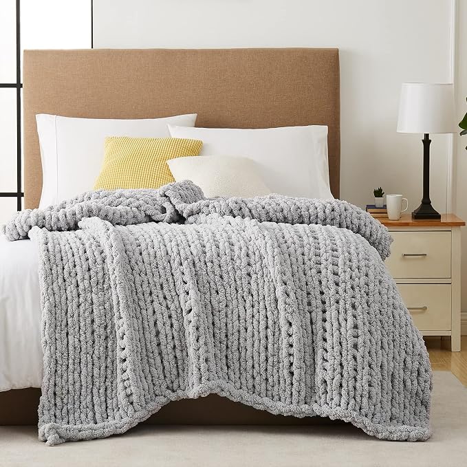 L'AGRATY Chunky Knit Throw Blanket for Couch, 80'' x 90'' Knit Throw, Grey | Handmade Chenille Crochet Blanket for Sofa Bed, Thick Cable Knitted Blankets for Room Home Decor, Birthday Gift for Women Mom