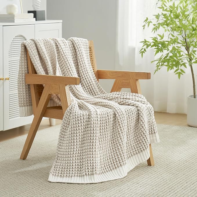 Knit Throw Blanket, Soft Chenille Cozy Breathable Pineapple Chunky Decorative Blanket for Couch, Bed & Sofa, French-Inspired Lightweight Warm Gift for Women, Beige, 50"x60"