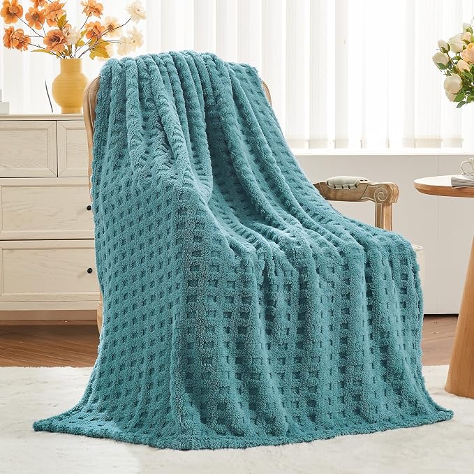 NEWCOSPLAY 3D Waffle Checkered Flannel Twin Blanket, Light Teal, 60"x80" | Super Soft Cute Lightweight Decorative Premium Silky Fleece Blanket for Couch Sofa Bed, Gift for Women Men, All Season Use