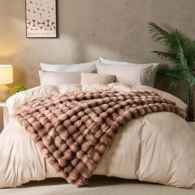 DOWNCOOL Faux Rabbit Fur Throw Blanket, Soft Fluffy Fuzzy Plush Bubble Blanket for Couch Sofa & Bed, Cozy Warm Luxury Fleece Minky Blanket, 60x80 Inches Tie-dye Brown