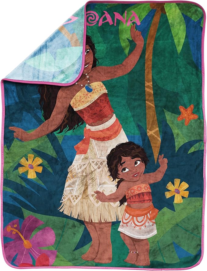 Jay Franco Disney Moana Plush Throw Blanket 40x50 – Soft Microfiber Kids Blanket Featuring Moana, Maui & HEI HEI, Officially Licensed, Machine Washable Gift for Girls