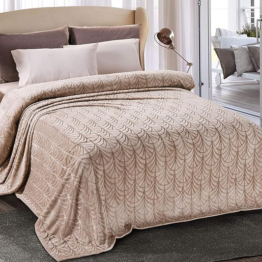 Whale Flotilla Soft Flannel Fleece Twin XL Size Blanket for Bed, Champagne | 90"x66" Cozy Lightweight Breathable Coverlet, Plush Fluffy Bedspread, Vintage Pattern Decorative Blanket for Dorm, All Season