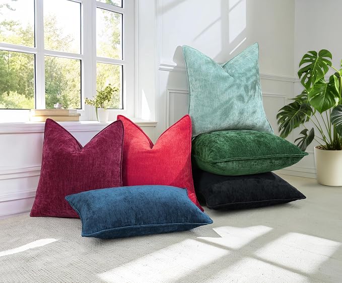 decorUhome Chenille Green Velvet Throw Pillow Covers 18x18 Set of 2 | Fall Soft Couch Decorative Modern Farmhouse Pillow Cases with Elegant Design for Sofa Bed Living Room Home Decor