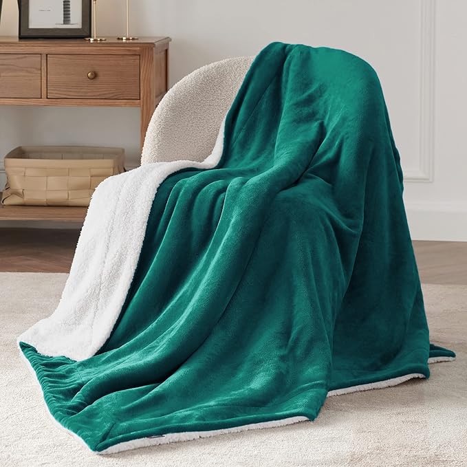 Bedsure GentleSoft Sherpa Fleece Twin Size Blanket for Couch, Non-Heated, Thick and Warm Throw for Women and Men, Soft Fuzzy Plush Twin Blanket for Winter, Forest Green, 60x80 Inches
