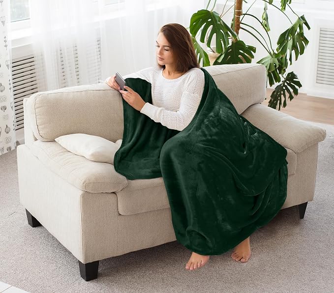 Utopia Bedding Soft Fleece Bed Blanket Throw Size Forest Green (50x60 Inch) | Microfiber Plush Warm Lightweight Breathable Cozy Blanket Anti-Static, All Season Use, Gift for Women and Men
