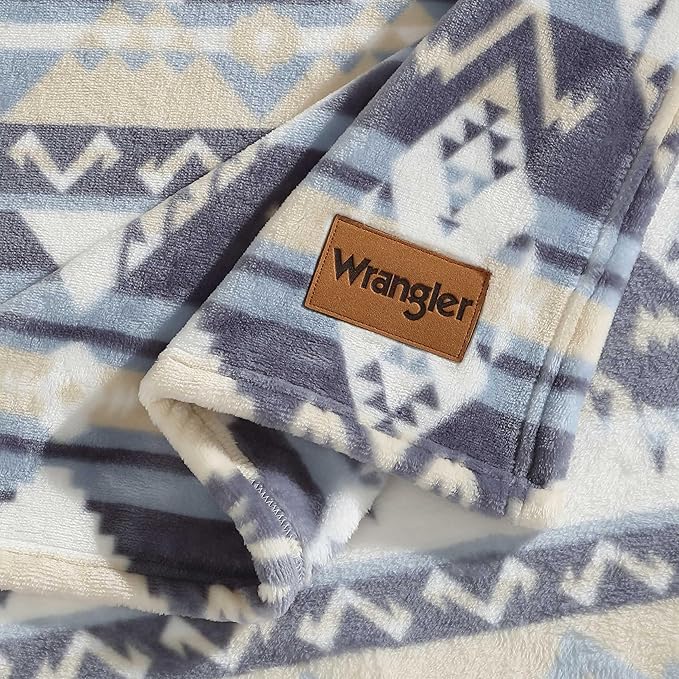 Wrangler - Fleece Throw Blanket for Couch 50x70, Ultra Soft Reversible Plush Blanket, Americana Decor, Western Style Throw for Sofa, Bed, Living Room (Jesse Blue)