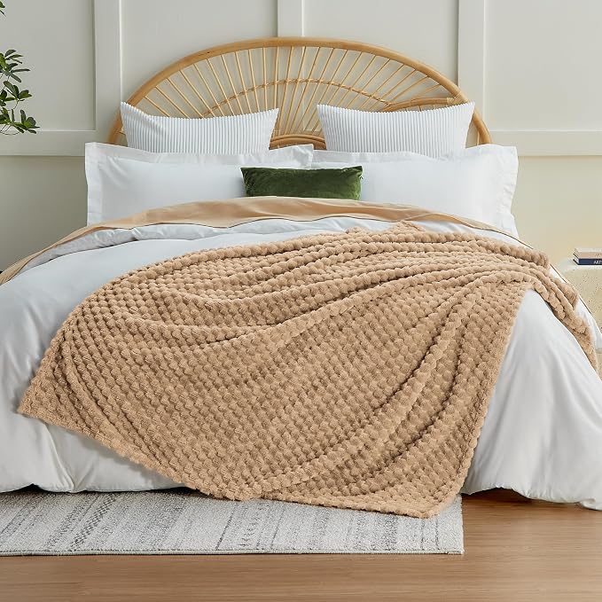 EXQ Home King Size Blanket for Bed or Couch - 3D Imitation Turtle Shell Jacquard Decorative Fleece Blankets - Cozy Soft Lightweight Fuzzy Flannel Blanket Suitable for All Seasons(90"×108",Brown)