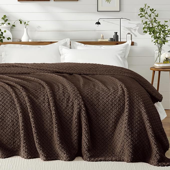 Exclusivo Mezcla Soft Fleece King Size Blanket for Bed, Coffee | Jacquard Lightweight Cozy Bed Blanket, Breathable Decorative Fuzzy Textured All Season Use, 90x104 Inches