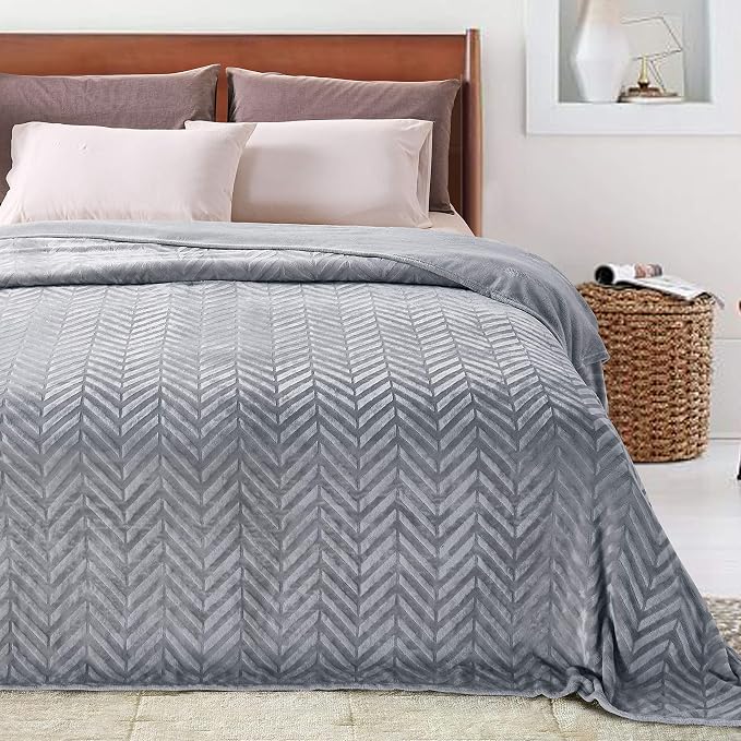 Whale Flotilla Flannel Fleece Fall Bed Blanket Twin Size, Silver Grey | Lightweight Breathable Soft Bedspread, Plush Fluffy Coverlet Chevron Design Decorative Blanket for Home Life, 60x80 Inch