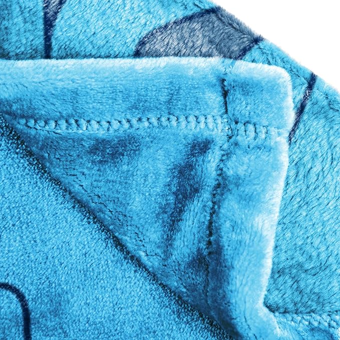 Jay Franco Kids Plush Throw Blanket – Soft & Cozy Fleece Throw for Bedroom & Couch Décor, Official Licensed Product, Blue - Stitch, 60x90 - Large Blanket