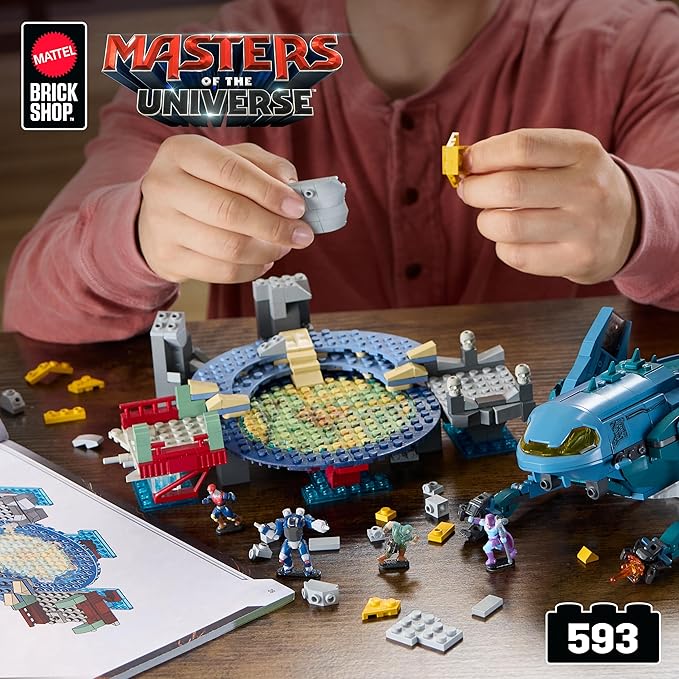 Mattel Brick Shop Masters of the Universe Building Set, Attack of the Collector with 593 Pieces and 12 Figures, Adult Collectors and Ages 13+