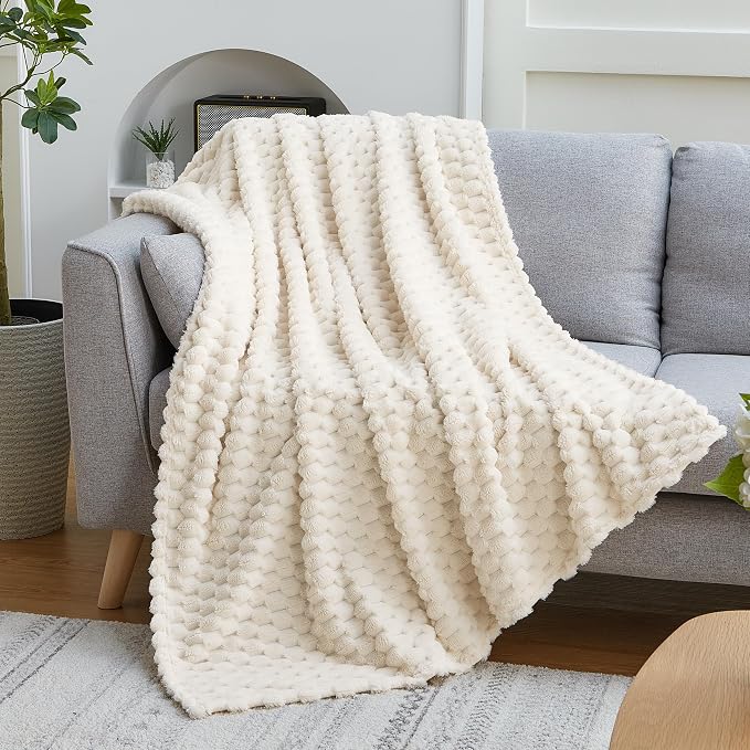 EXQ Home Fleece Blanket Twin Size for Couch or Bed - 3D Imitation Turtle Shell Jacquard Decorative Blankets - Cozy Soft Lightweight Fuzzy Flannel Blanket Suitable for All Seasons(60"×80",Cream)