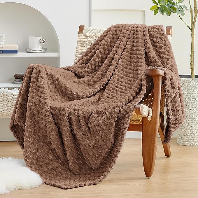 EXQ Home Gentle Soft Fleece Throw Blanket – Cozy Lightweight 3D Imitation Turtle Shell Jacquard Blanket for Couch Bed – All-Season Warm Fuzzy Flannel Blanket for Women Mom Gifts(50"x60",Mocha Mousse)
