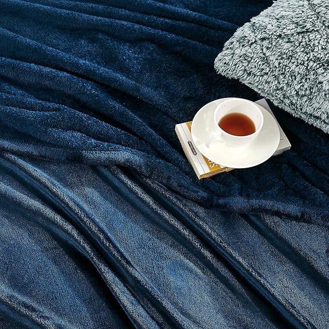 Hansleep Throw XL Navy Blue Fleece Blanket, Soft Flannel Bed Blanket | Fuzzy Cozy Blanket 50x70 Inches, Multi-use for Bed, Sofa, Couch, Travel, Camping, All Season Warm Lightweight Cover