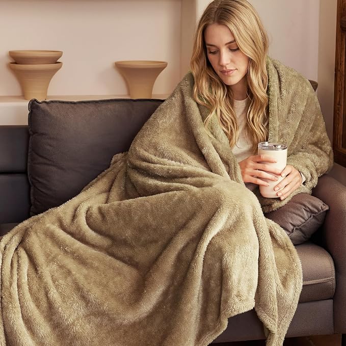 Exclusivo Mezcla Fuzzy Plush Fleece Bed Blanket Queen Size, Brown | 90x90 Inches, Super Soft and Cozy Bed Blanket, Fluffy Decorative Bedding for Livingroom, Bedroom, All Season