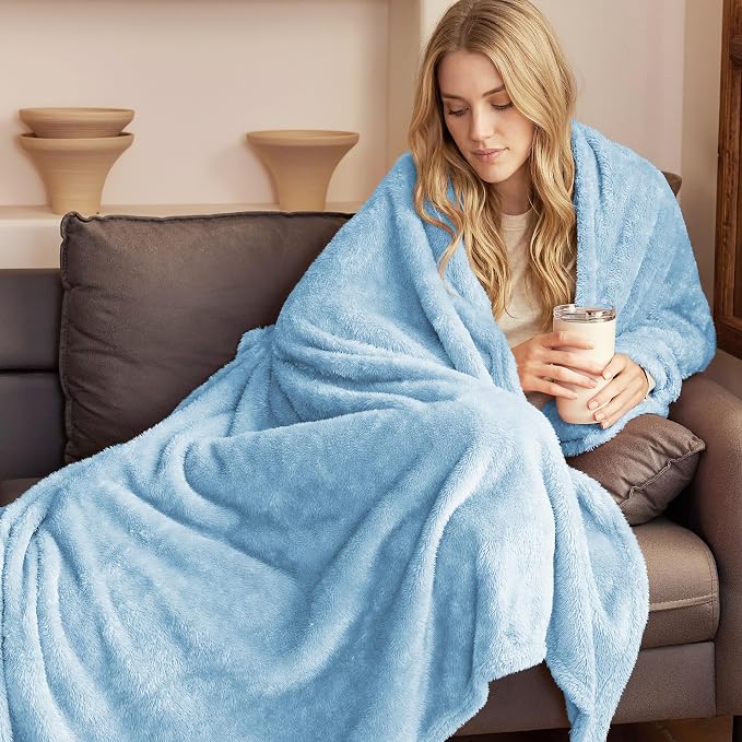 Exclusivo Mezcla Fuzzy Large Fleece Throw Blanket for Couch, Light Blue | 50x70 Inches, Super Soft and Cozy Throw, Plush Fluffy Blanket for Sofa, Bed, Bedroom, Home Decor, All Season