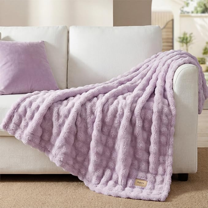 Bedsure Purple Twin XL Blankets for Bed - 3D Fleece Bubble Blanket for Sofa Bed Room Decor - Luxury Soft Cozy College Dorm Room Essentials for Girls, Lightweight, All Seasons, Light Purple, 66"×90"