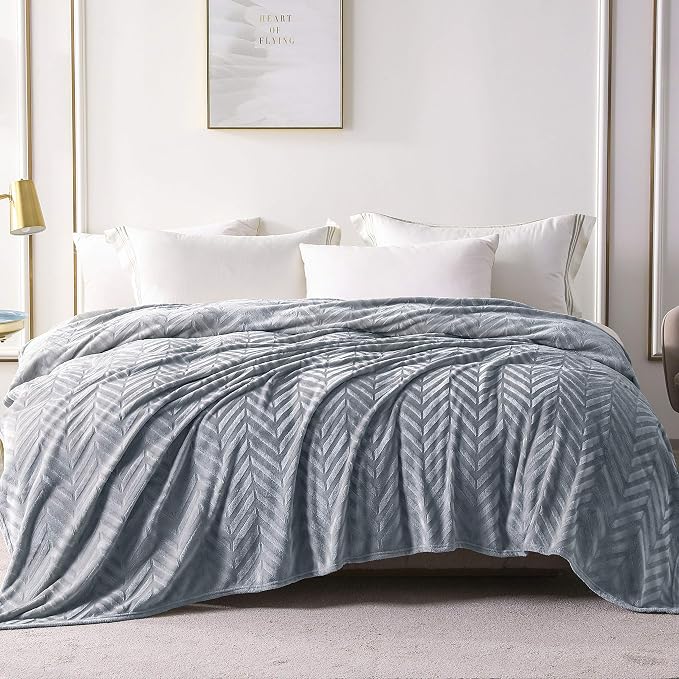 Whale Flotilla Flannel Fleece Fall Bed Blanket Twin XL Size, Silver Grey | Lightweight Breathable Soft Bedspread, Plush Fluffy Coverlet Chevron Design Decorative Blanket for Home Life, 90x66 Inch