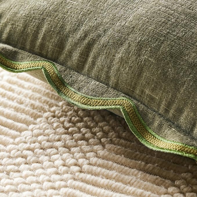 Ohocut Sage Green Scalloped Pillow Cover Pack of 2 Spring Chenille Decorative Throw Pillow Covers 18x18 Cute Boho Couch Pillow Covers Aesthetic Funky Preppy Pillow Cases for Sofa Living Room