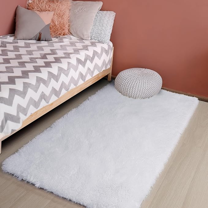 Amdrebio White Area Rugs for Bedroom, Shag Fluffy Bedside Rug for Living Room, Modern Furry Shaggy Throw Rug for Kids Room, Teens, Dorm, Baby Nursery, Cute Fuzzy White Carpet, 3x5 Rug, Home Decor