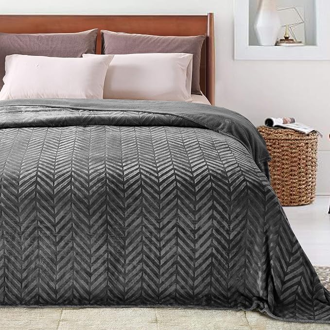 Whale Flotilla Flannel Fleece Fall Bed Blanket Queen Size, Dark Grey | Lightweight Breathable Soft Bedspread, Plush Fluffy Coverlet Chevron Design Decorative Blanket for Home Life, 90x90 Inch