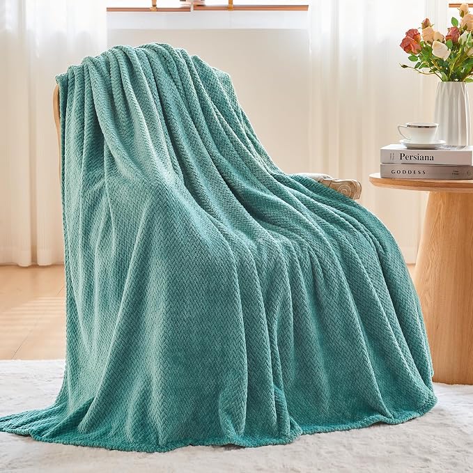 NEWCOSPLAY Fleece Leaves Pattern Twin Blanket, Light Teal, 60"x80" | Super Soft Throw Blanket, Lightweight Cozy Bed Sofa Blanket, Premium Silky Flannel Fleece, Travel Blanket for All Season Use