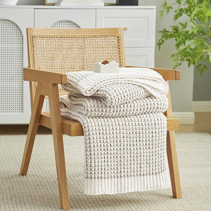 Knit Throw Blanket, Soft Chenille Cozy Breathable Pineapple Chunky Decorative Blanket for Couch, Bed & Sofa, French-Inspired Lightweight Warm Gift for Women, Beige, 50"x60"
