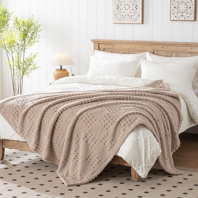 Waffle Brown Throw Blanket -Fluffy Fleece, Neutral Tan Color, Cute & Aesthetic, Perfect for Sofa, Couch, Chair, Bed, Living Room & Bedroom, All-Season Use, Plush & Cozy Decorative Blanket 50x60
