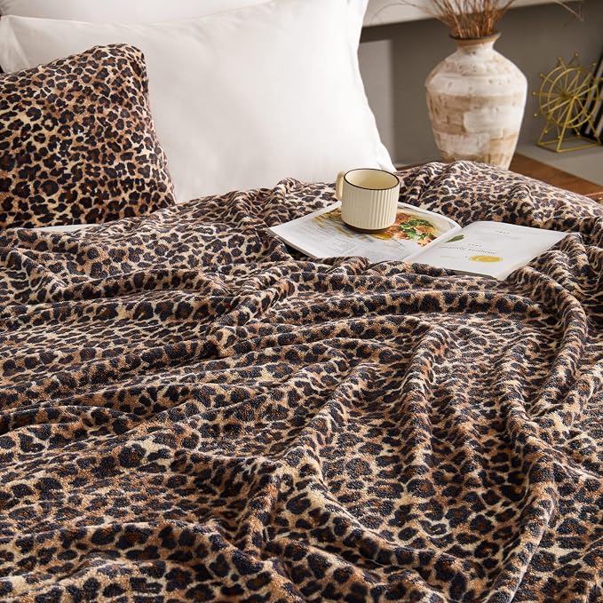 BEDELITE Fleece Blanket Soft Plush Throw for Couch Brown Leopard 50"x60" | Ultra Soft Fleece, Plush Microfiber, Lightweight Warmth, All Season Comfort, Cheetah Decor, Machine Washable, Couch Sofa Bed