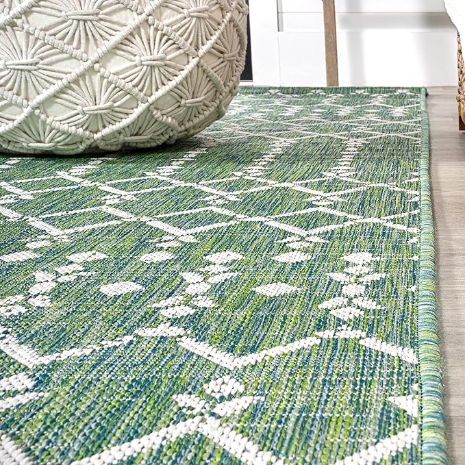 JONATHAN Y Moroccan Geometric Indoor Outdoor Runner Rug 2X8 Green/Cream, Ourika Textured Weave for Backyard, Patio, Porch, Easy-Cleaning, High Traffic, Pet-Friendly, Non-Shedding (SMB108L-28)