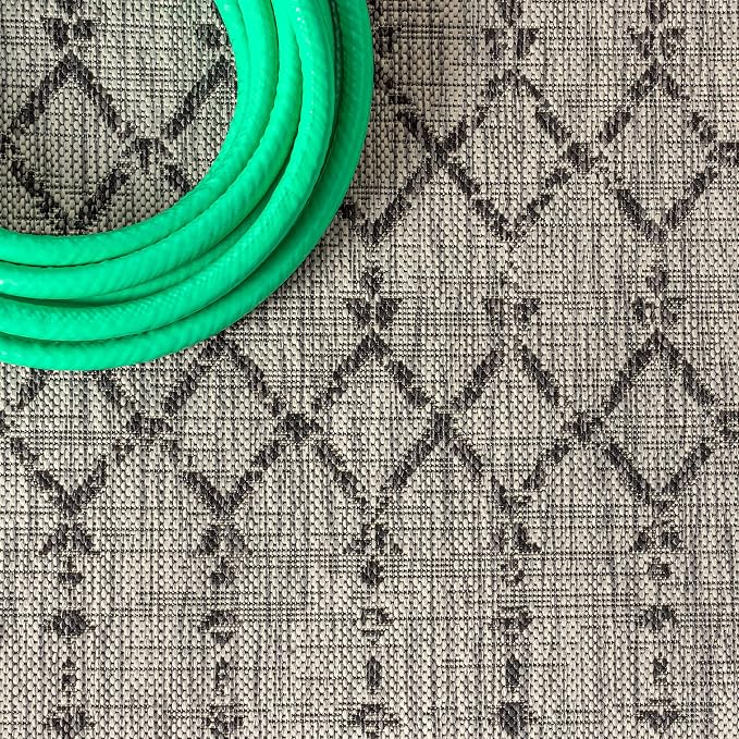 JONATHAN Y Moroccan Geometric Indoor Outdoor Runner Rug 2X10 Light Gray/Black, Ourika Textured Weave for Backyard, Patio, Porch, Easy-Cleaning, High Traffic Pet-Friendly, Non-Shedding SMB108E-210
