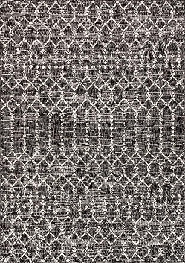 JONATHAN Y Moroccan Geometric Indoor Outdoor Area Rug 5X8 Black/Gray, Ourika Textured Weave for Backyard, Patio, Porch, Easy-Cleaning, High Traffic, Pet-Friendly, Non-Shedding (SMB108F-5)