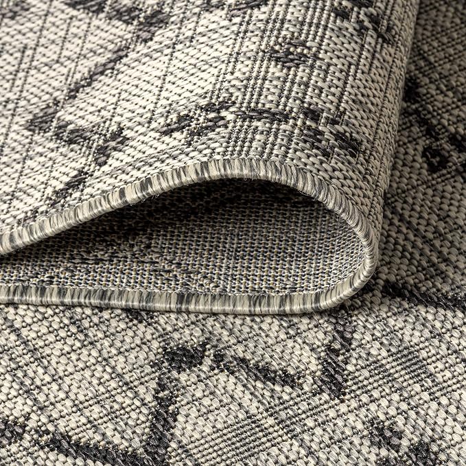 JONATHAN Y Moroccan Geometric Indoor Outdoor Area Rug 9X12 Light Gray/Black, Ourika Textured Weave for Backyard, Patio, Porch, Easy-Cleaning, High Traffic, Pet-Friendly, Non-Shedding (SMB108E-9)