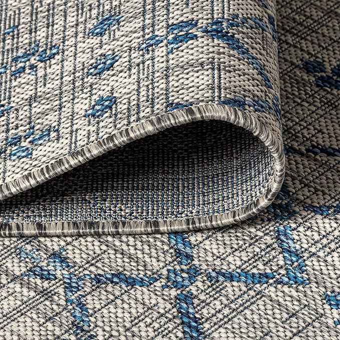 JONATHAN Y Moroccan Geometric Indoor Outdoor Square Area Rug 4X4 Light Gray/Navy, Ourika Textured Weave for Backyard, Patio, Porch, Easy-Cleaning, High Traffic, Pet-Friendly, Non-Shedding SMB108A-4SQ