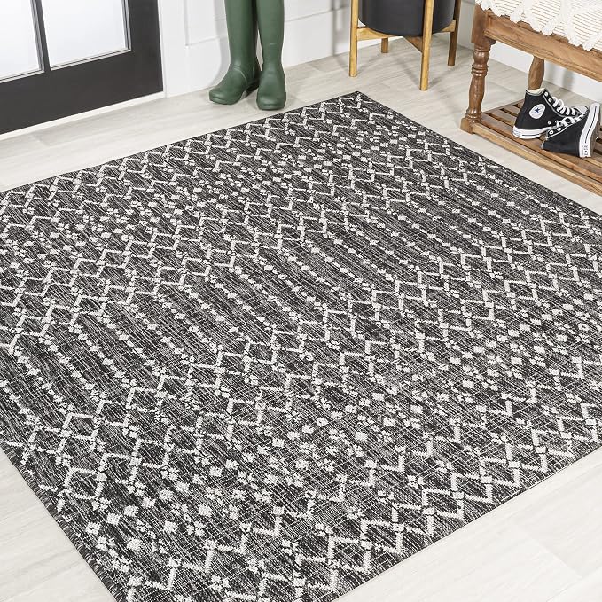 JONATHAN Y Moroccan Geometric Indoor Outdoor Square Area Rug 3X3 Black/Gray, Ourika Textured Weave for Backyard, Patio, Porch, Easy-Cleaning, High Traffic, Pet-Friendly, Non-Shedding (SMB108F-3SQ)