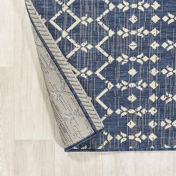 JONATHAN Y Moroccan Geometric Indoor Outdoor Round Area Rug 8 Ft Navy/Beige, Ourika Textured Weave for Backyard, Patio, Porch, Easy-Cleaning, High Traffic, Pet-Friendly, Non-Shedding (SMB108K-8R)