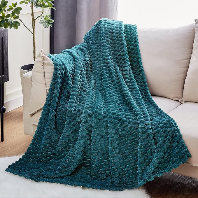 EXQ Home Fleece Blanket Throw XL for Couch or Bed - 3D Imitation Turtle Shell Jacquard Decorative Blankets - Cozy Soft Lightweight Fuzzy Flannel Blanket Suitable for All Seasons(50"×70",Teal)