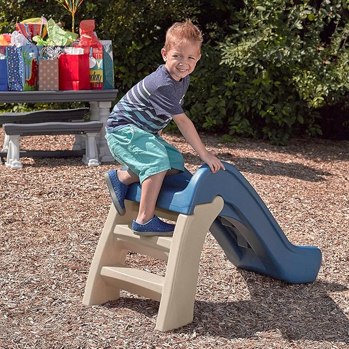 Step2 Play & Fold Junior Slide, Kids Indoor/Outdoor Play Slide, Backyard Playground Set, Easy Grip, Wide Ladder, Outside Jungle Gym, For Toddlers 1.5-4 Years Old