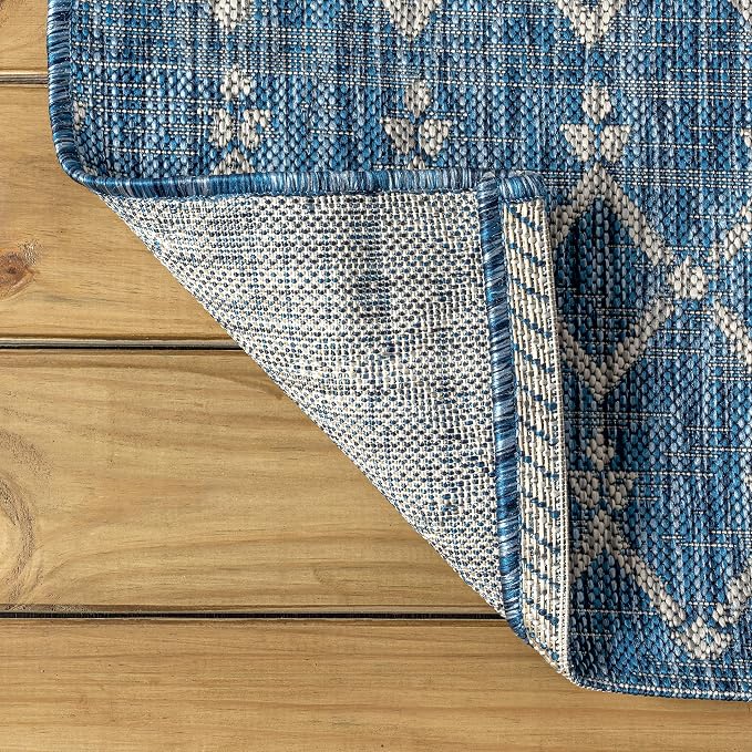 JONATHAN Y Moroccan Geometric Indoor Outdoor Square Area Rug 8X8 Navy/Light Gray, Ourika Textured Weave for Backyard, Patio, Porch, Easy-Cleaning, High Traffic, Pet-Friendly, Non-Shedding SMB108B-8SQ