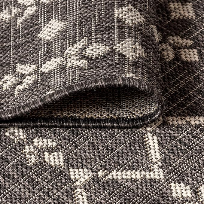 JONATHAN Y Moroccan Geometric Indoor Outdoor Runner Rug 2X8 Black/Gray, Ourika Textured Weave for Backyard, Patio, Porch, Easy-Cleaning, High Traffic, Pet-Friendly, Non-Shedding (SMB108F-28)